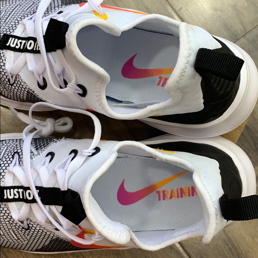 WMNS NIKE FREE TR 8 black/laser fuchsia - Picture 16 of 16